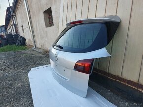 OPEL ASTRA J ZADNÍ DVEŘE
r.v 09-13 COMBI bez nutnosti lakov - 9