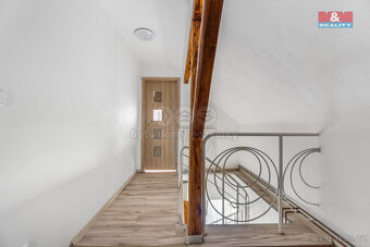Prodej rodinného domu, 372 m², Horní Bousov - 9