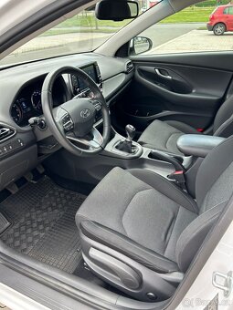 Hyundai i30 kombi 1.5 T-GDI MHEV 117 kW, Smart, 2021, ČR - 9