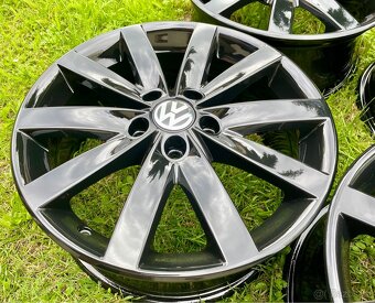 Alu VW Porto 7jx17 ET54 5x112 - 9