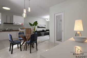 Ve výhradním zastoupení nabízíme k prodeji rodinný dům o dis - 9