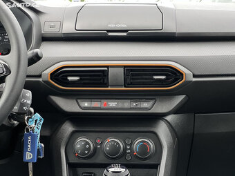 🚗 Dacia Sandero Stepway 1.0TCe LPG ČR 1.MAJ. - 9