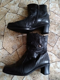 Dámské zimní boty kožené s hustým kožiškem - 9