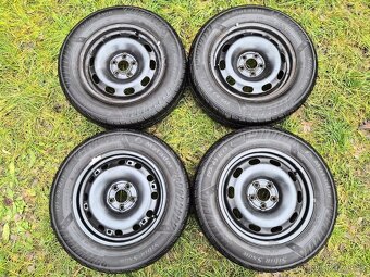 Kompletní zimní ocelová kola ŠKODA - 195/65 R15 - 5x100 - 9