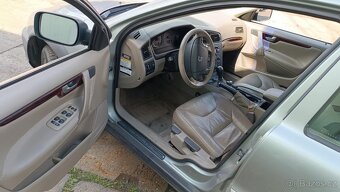 Volvo XC70 2.5T 154kW AWD typ motoru B5254T2 - 9