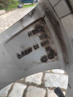 Prodám orig alu 17 Škoda Superb 3 5x112 ET 41 letní pneu - 9