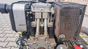 Motor Hatz 1D81S Top stav 150mth - 9