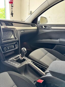 Škoda Superb 2.0 tdi 103kw 2011 - 9