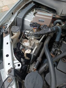 Prodám Toyotu RAV4 - 9