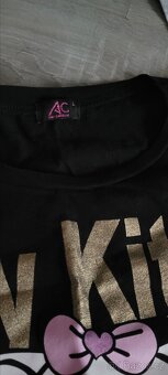 Set triček obecně cca vel.S - 9