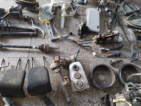 Toyota Yaris II náhradní díly - 9