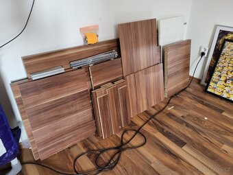 Psací stůl 145 x 60 x 76,5 - 9