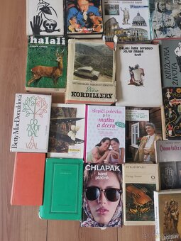 50 kusů knih, mix - 9