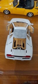 Kovové modely Burago 1/24 - 9