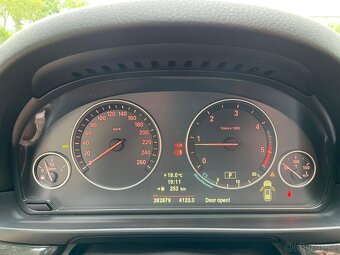 BMW F11, 2.0D, 135kw, Automat, r.v.2010 - 9