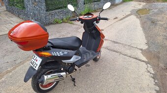 Skútr Keeway Matrix 50ccm – Téměř nejetý - 9