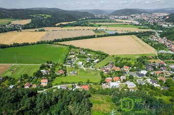 Prodej pozemky pro bydlení, 1 414 m2 - Hradčany, ev.č. 00691 - 9