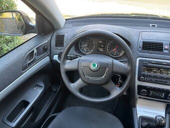 ŠKODA OCTAVIA 1.6MPI,75KW,DIGI KLIMA,EL.OKNA,TEMPOMAT - 9