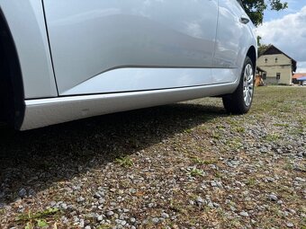 Škoda Fabia 3 combi 2015 1.2tsi řemen 88tkm nová STK výbava - 9