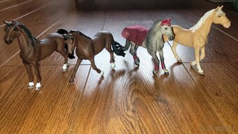 Schleich koně - 9