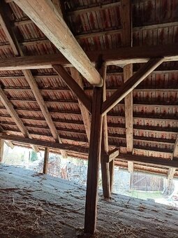 Staré trámy staré krovy - 9