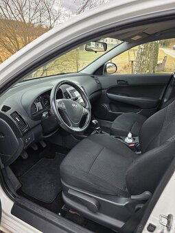 Zachovalý vůz - výhodná koupě - 9