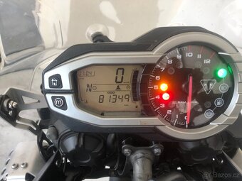 Triumph Tiger 800XCX - 9