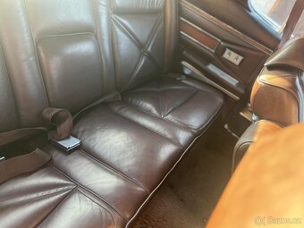 Lincoln Continental Mark III - 9