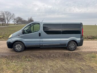Opel Vivaro 9 míst Long - 9
