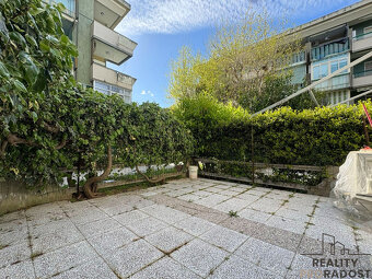 Prodej bytu 1+kk 36 m² Silvi, Itálie - 9