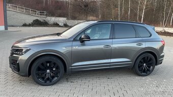 VW TOUAREG 3,0TDI R-line - 9