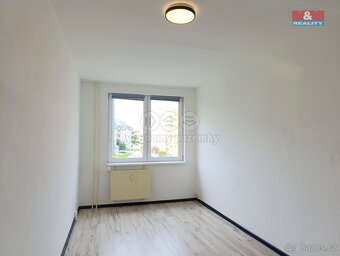 Pronájem bytu 3+1, 67 m², Jindřichův Hradec, ul. Kosmonautů - 9