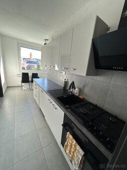 Prodej bytu 2+1 (67 m²) po rekonstrukci – centrum Jablonce n - 9