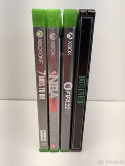 Prodám Xbox Series X Halo Edition 1tb - 9