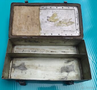 Vojenská bedna. - 9