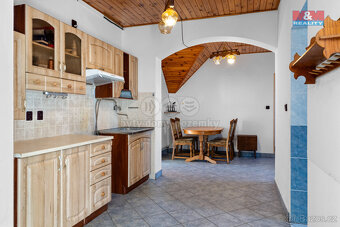 Prodej rodinného domu, 280 m², Vodochody, ul. U Potoka - 9