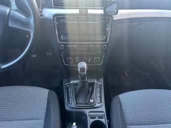 Škoda Superb 2.0 TDI CR DPF 125kW Ambition Combi - 9