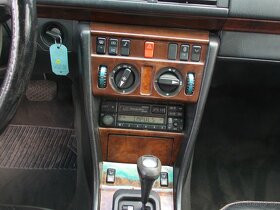 Mercedes-Benz 124 320 CE 1993 - 9