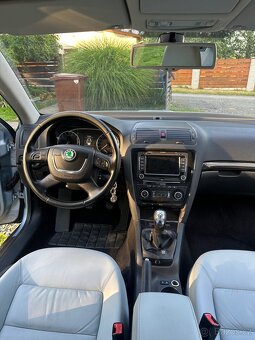 Prodám Škoda Octavia 2.0 TDi 103kw L&K - 9
