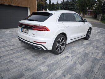 AUDI Q8 S LINE TOP VYBAVA ODPOCET DPH - 9