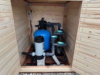 DOMEČEK NA BAZÉNOVOU FILTRACI -VOJTANO - 9