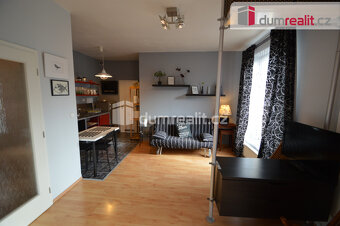 Pronájem bytu 1+kk 52 m2 zařízený balkon sklep Na Hřebenkách - 9