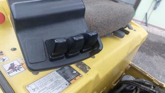 Vysokozdvižný vozík HYSTER 1,6t elektrický - 9