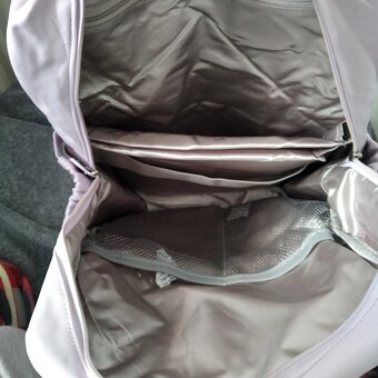 Nový dívčí batoh s visačkou - 9