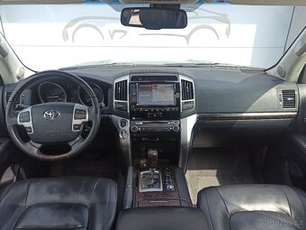 TOYOTA LAND CRUISER 200 4.5D V8 200kW - 9