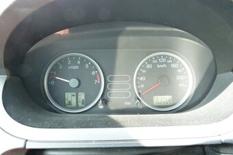 Ford Fiesta 1.3i - 9