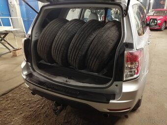 Subaru Forester 2,0 4x4 Automat 4 místa - 9