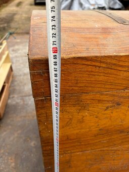 Velka dřevěná truhla - 9