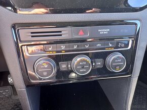VW-GOLF SPORTSVAN 2,0TDI-150PS-BIXENON-HIGHLINE-NAVI-2015 - 9