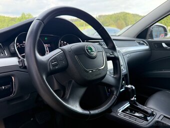 Škoda SUPERB 1.8 TSi DSG BIXENON NAVI SENZORY KESSY - 9